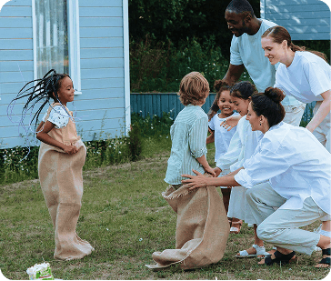 Teneo school community event with students and families